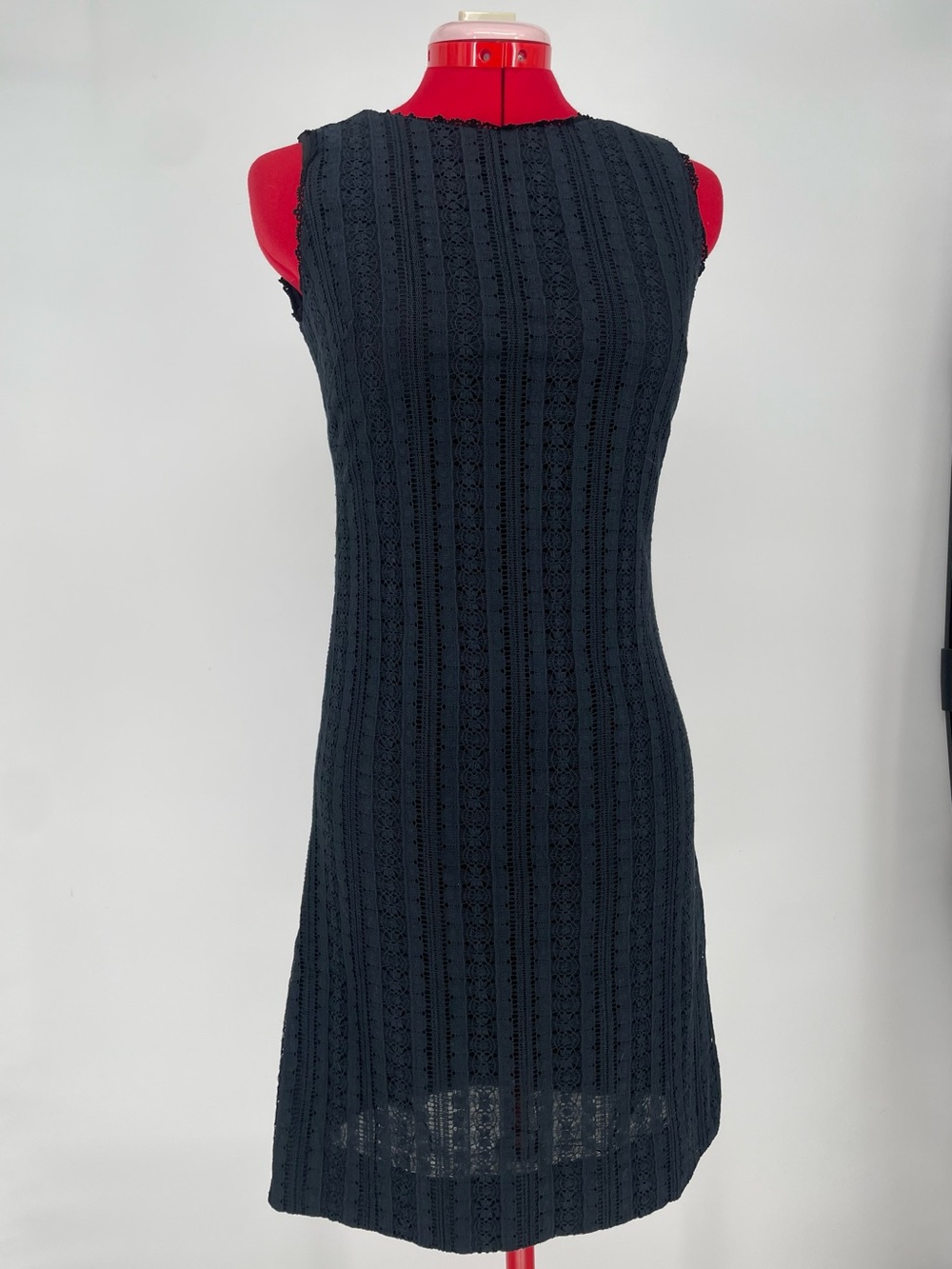 50s 60s VTG Black Crocheted Lace Sleeveless Classic Shift Dress Helen Whiting
